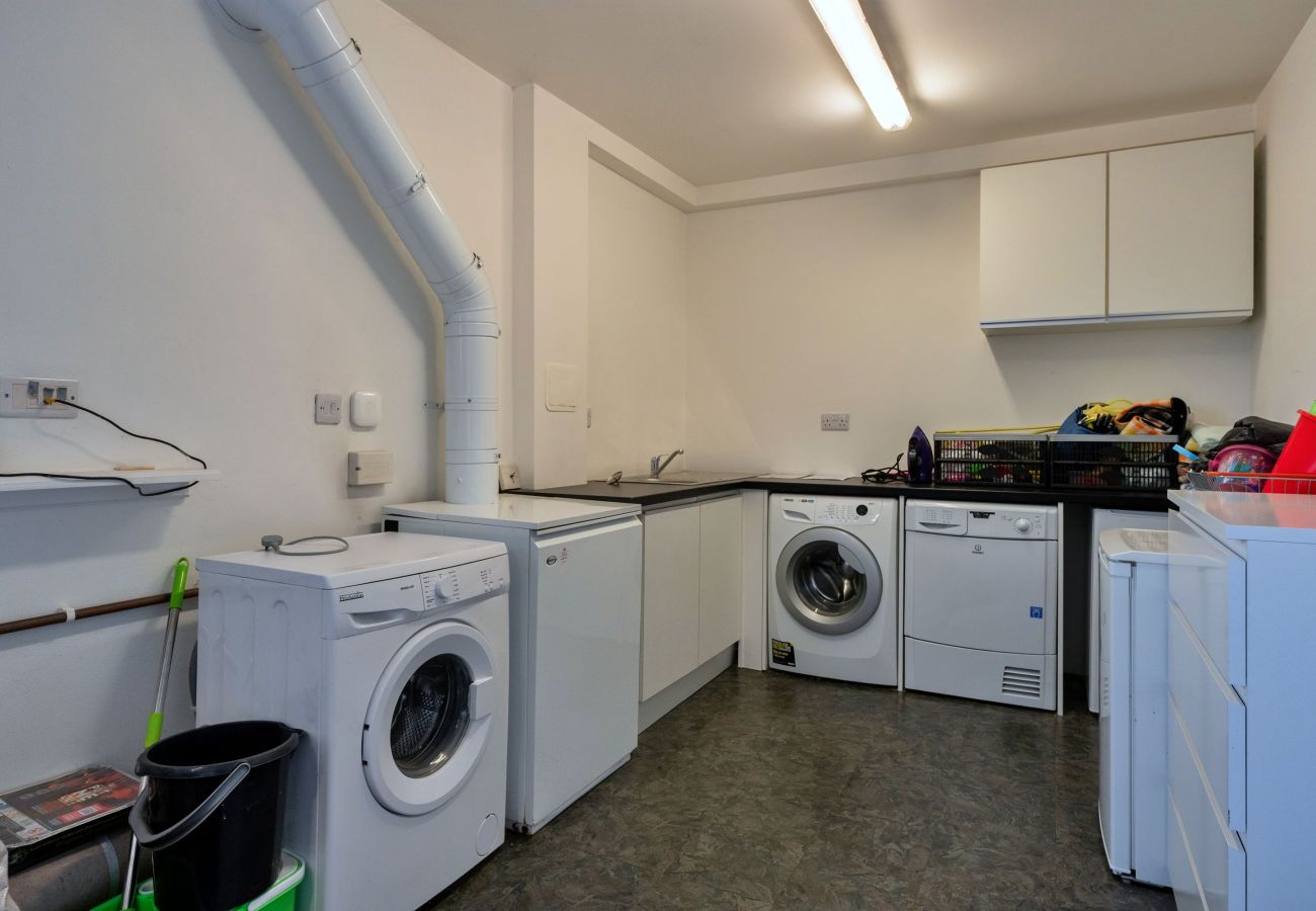 House in Millbrook - Lake View