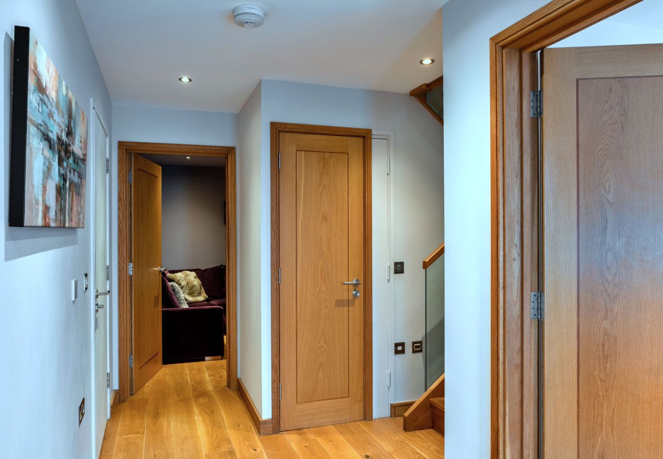 House in Millbrook - Lake View