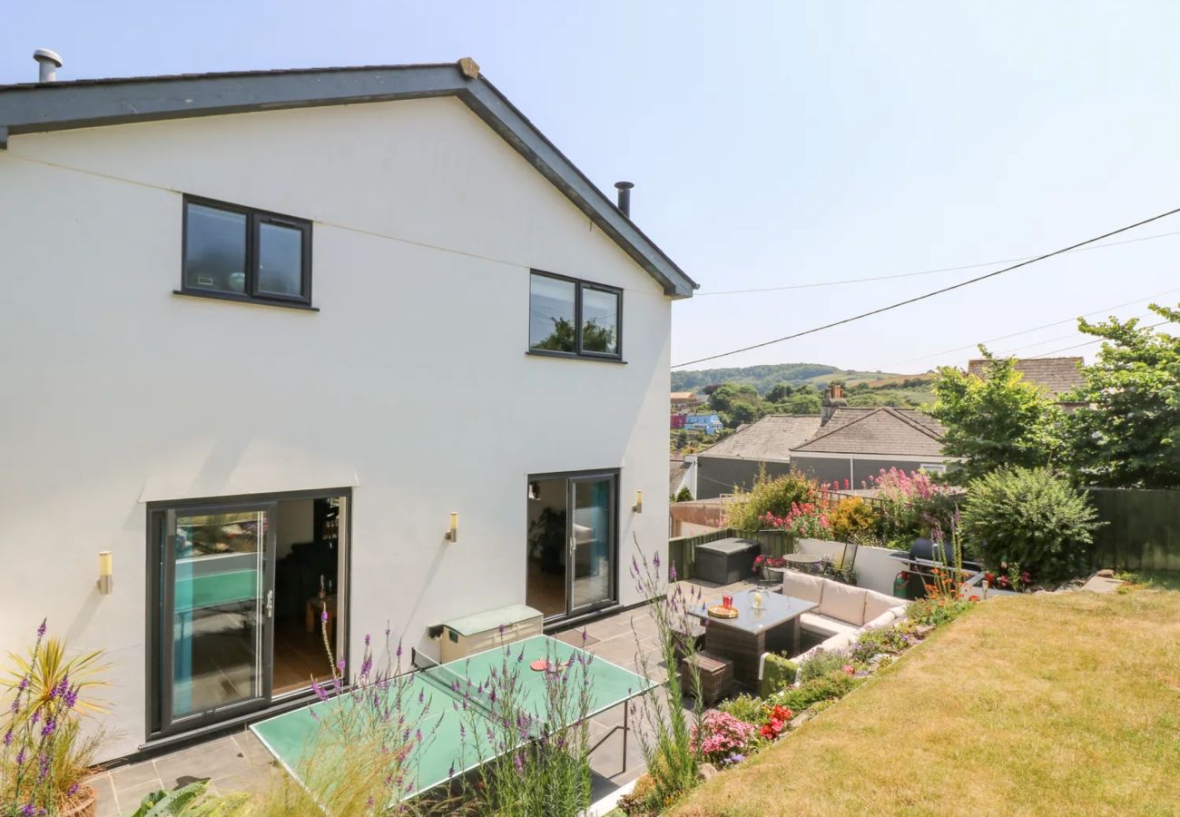 House in Millbrook - Lake View