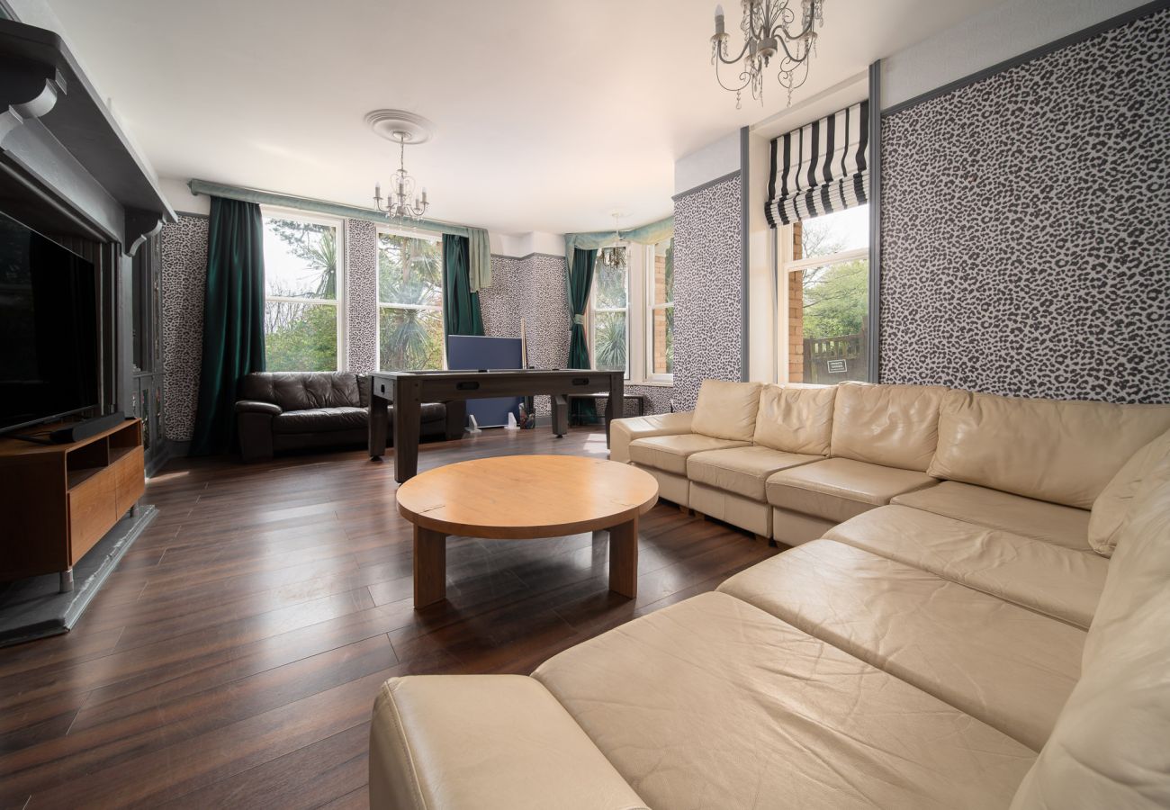 House in Ilfracombe - Westwell Hall