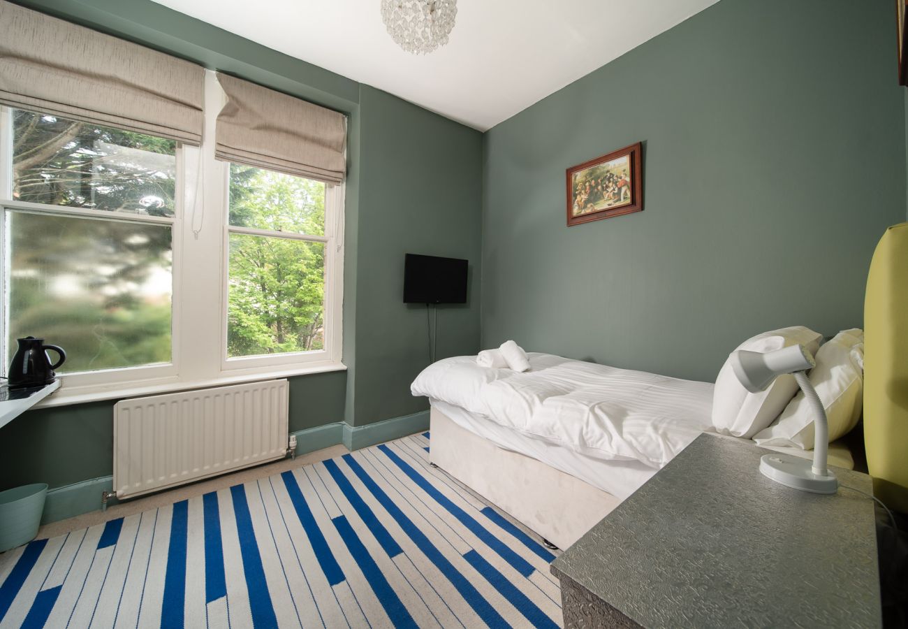 House in Ilfracombe - Westwell Hall