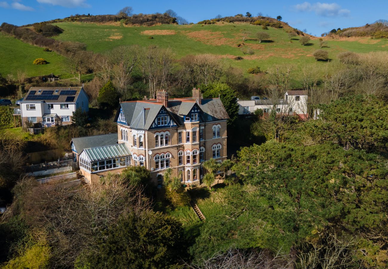 House in Ilfracombe - Westwell Hall