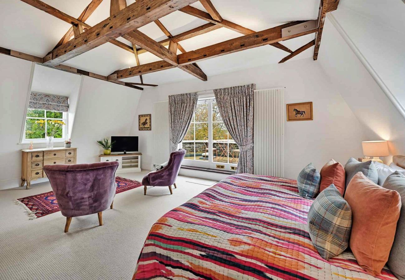 Apartment in East Molesey - Craven House, Park Suite